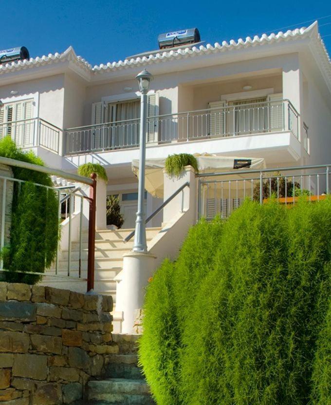 Vereniki Apartments Foinikounda Extérieur photo